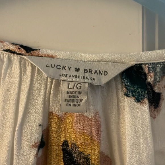 NWOT! Women’s Lucky Brand Peasant Blouse. Cream. Long sleeve. Large w/tie - Picture 2 of 8